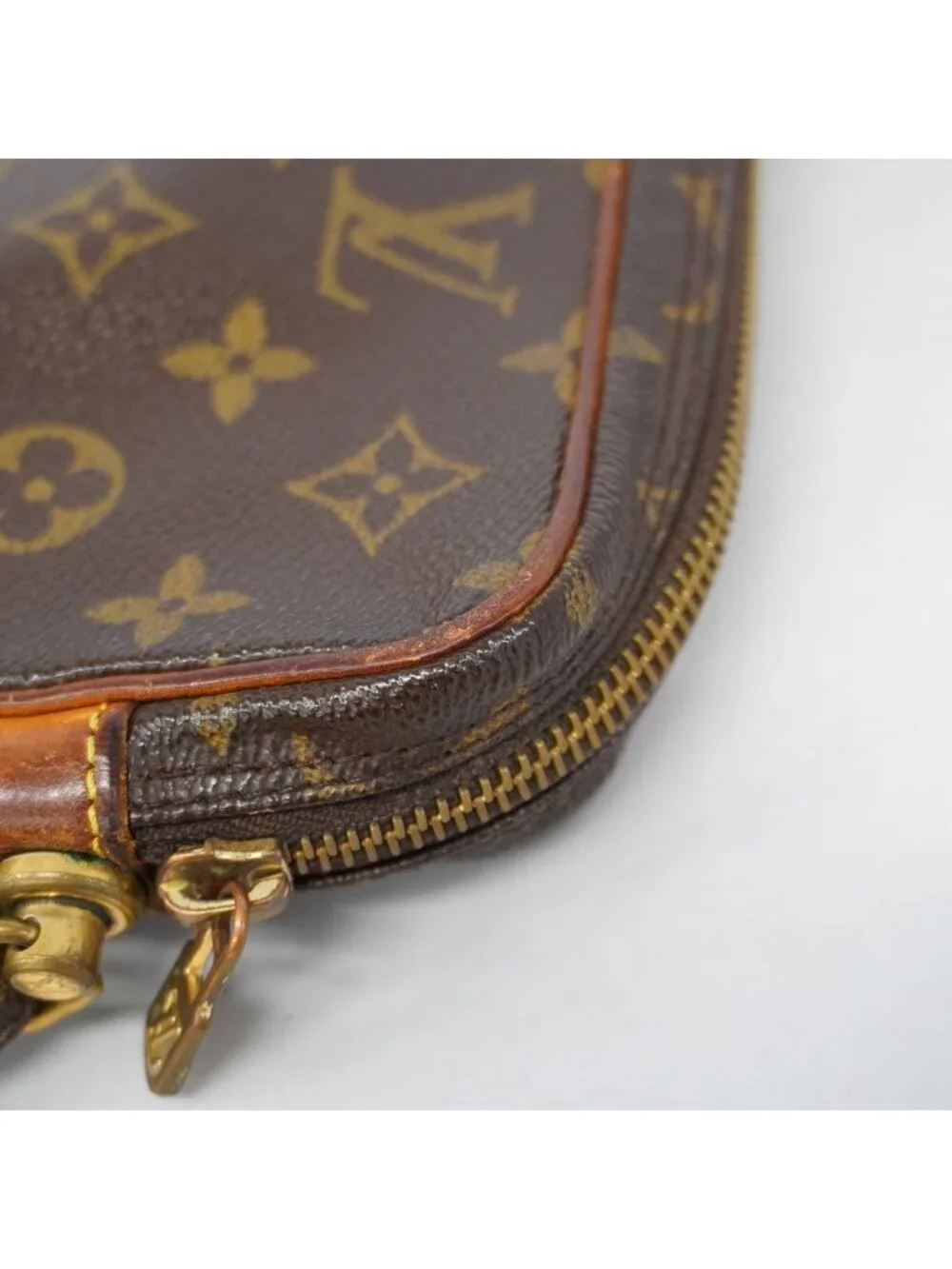 Louis Vuitton Clutch Monogram Marly Dragonne PM Brown